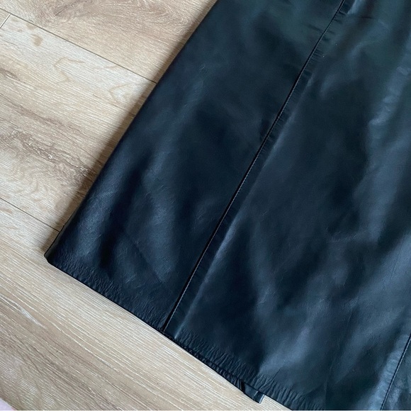 Vintage Leather pencil skirt by Sterling Stall made in Canada - Picture 5 of 7